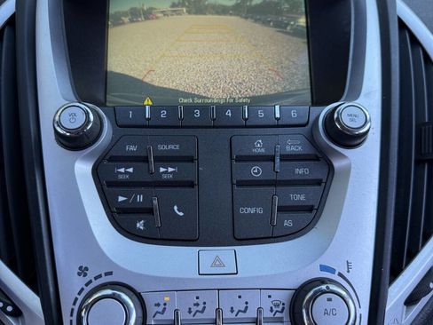 Used 2017 GMC Terrain SLE image 11