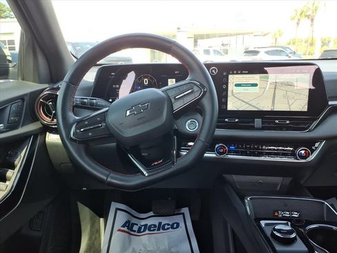 Used 2026 Chevrolet Equinox RS w/ Convenience Package III FWD image 15
