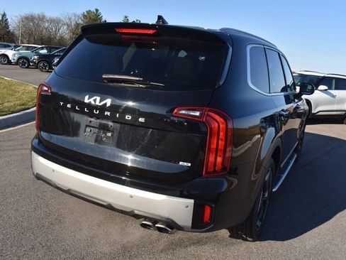 Used 2023 Kia Telluride S w/ S Sunroof Package image 3