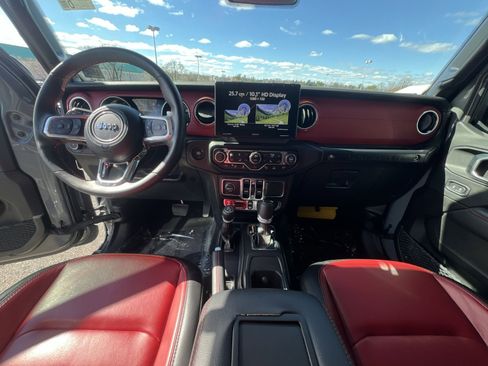 Used 2023 Jeep Wrangler Rubicon 392 image 22