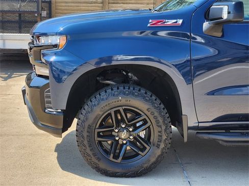 Used 2020 Chevrolet Silverado 1500 LT Trail Boss AWD/4WD image 15