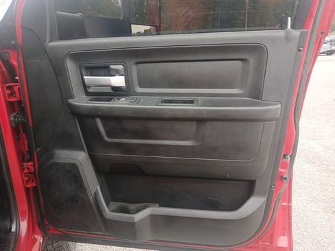 Used 2019 RAM 3500 Tradesman w/ Chrome Appearance Group image 41