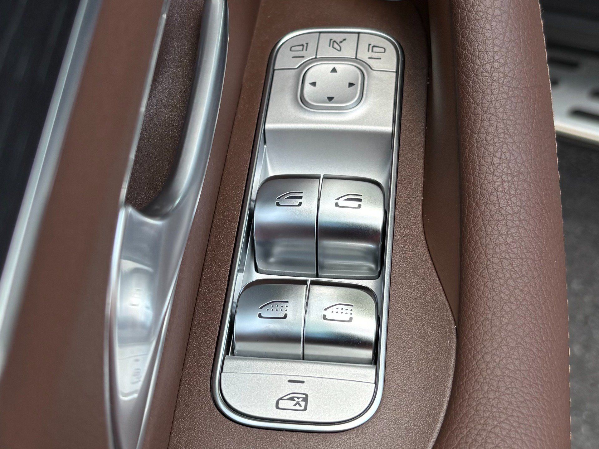 Used 2026 Mercedes-Benz GLS 580 4MATIC image 57