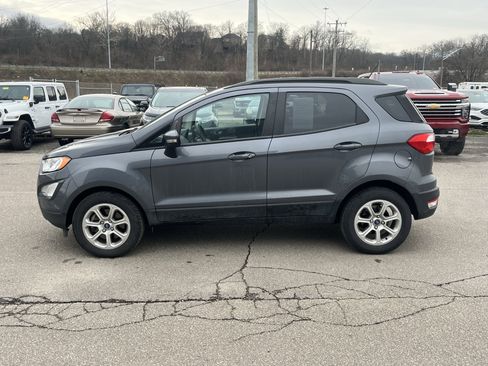 Used 2021 Ford EcoSport SE w/ SE Convenience Package image 4