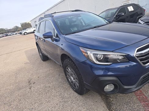 Used 2019 Subaru Outback 2.5i Limited image 2