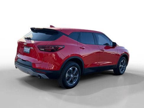 Used 2023 Chevrolet Blazer LT image 5