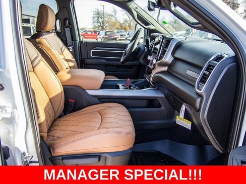 New 2025 RAM 2500 Big Horn AWD/4WD image 25