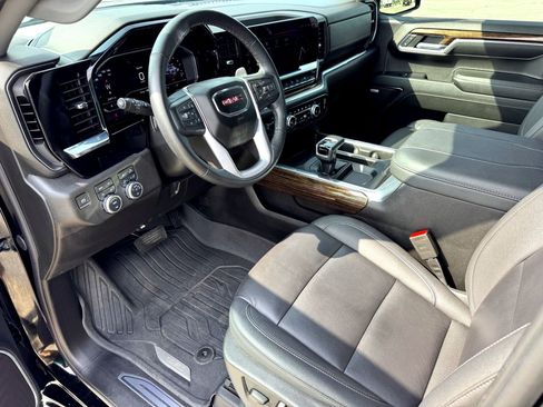 Used 2024 GMC Sierra 1500 Elevation w/ Elevation Premium Package AWD/4WD image 11