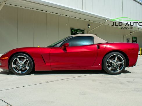 Used 2008 Chevrolet Corvette Convertible w/ Preferred Equipment Group RWD image 6