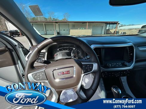 Used 2018 GMC Acadia SLT image 32