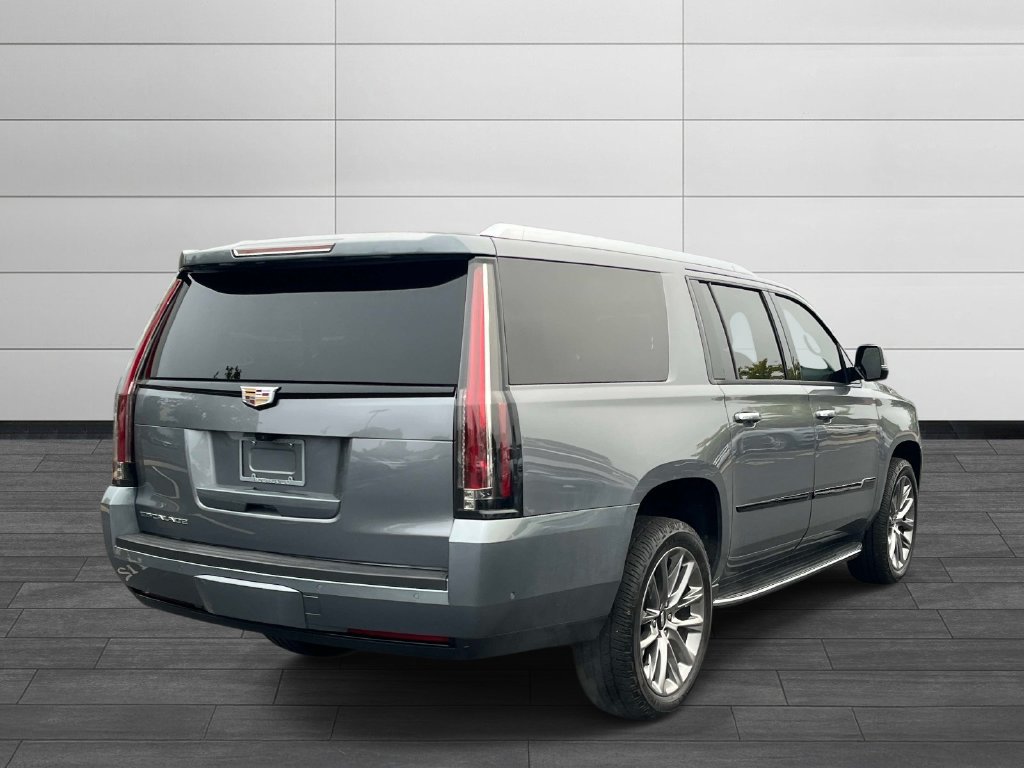 Used 2020 Cadillac Escalade ESV Premium Luxury w/ Escalade Sport Edition AWD/4WD image 5