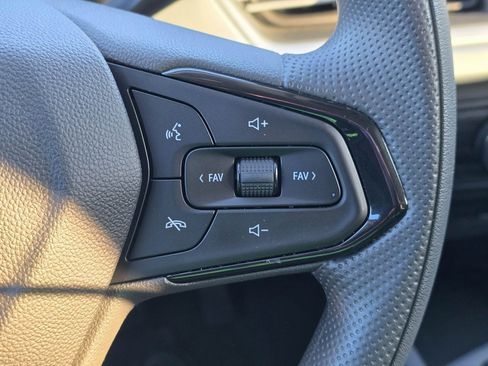 Used 2025 Chevrolet Trax LS w/ Driver Confidence Package image 21