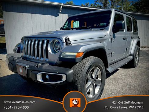 Used 2018 Jeep Wrangler Unlimited Sahara w/ Dual Top Group image 20