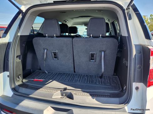 Used 2021 GMC Acadia SLE image 24