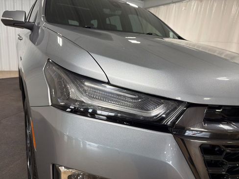 Used 2023 Chevrolet Traverse RS w/ LPO, Floor Liner Package image 13