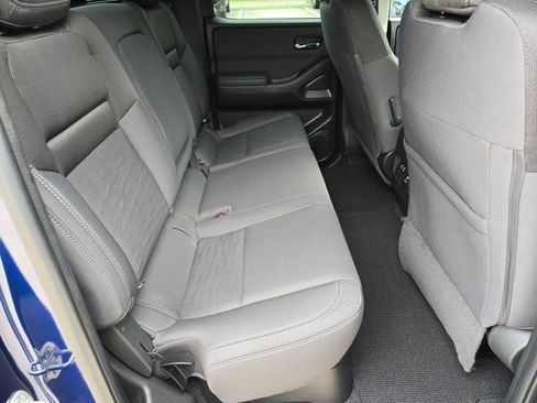 Used 2023 Nissan Frontier SV w/ SV Convenience Package RWD image 25