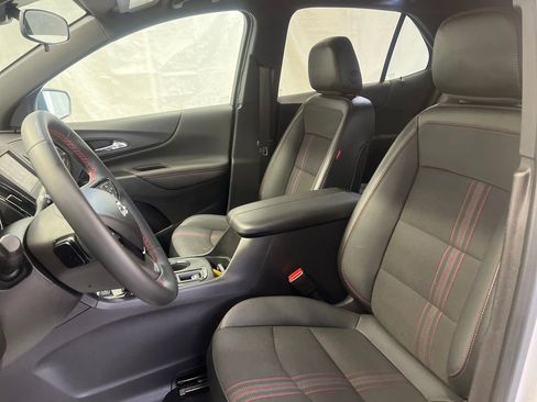 Used 2023 Chevrolet Equinox RS AWD/4WD image 18
