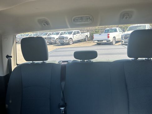 Used 2018 RAM 1500 Express image 31