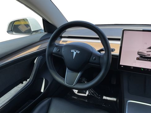 Used 2023 Tesla Model 3 Standard Range RWD image 10