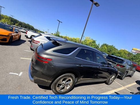 Used 2026 Genesis GV70 2.5T AWD/4WD image 5