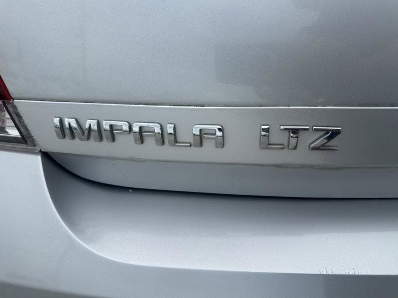 Used 2012 Chevrolet Impala LTZ FWD image 15