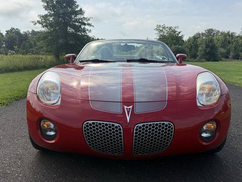 Used 2008 Pontiac Solstice Convertible w/ Premium Package RWD image 16