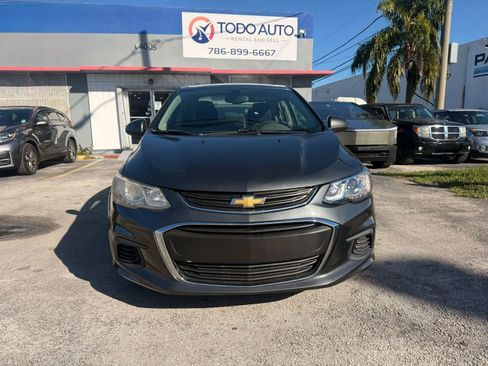 Used 2017 Chevrolet Sonic LT image 4