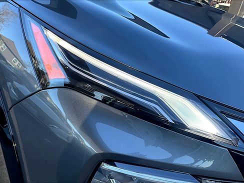 New 2026 Nissan Rogue Platinum w/ Platinum Premium Package image 18