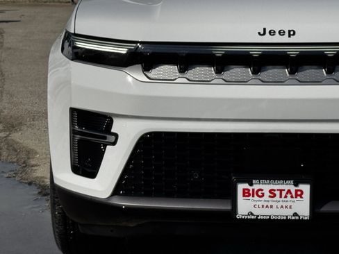 New 2026 Jeep Grand Wagoneer L 4DR 2WD image 6