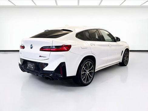 Used 2022 BMW X4 M40i image 4