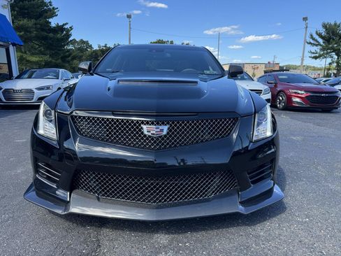 Used 2017 Cadillac ATS V w/ Luxury Package RWD image 2