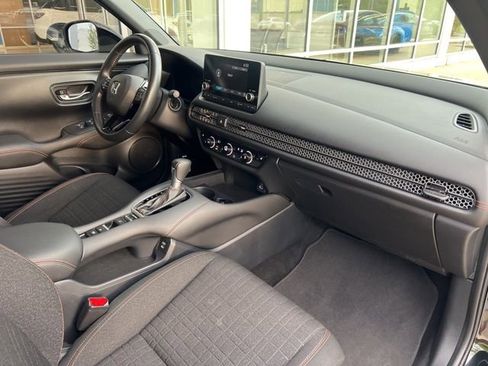 Used 2024 Honda HR-V Sport image 25