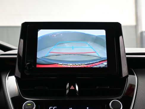 Used 2024 Toyota Corolla LE FWD image 17