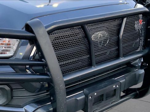 Used 2019 Toyota Tacoma SR5 RWD image 29