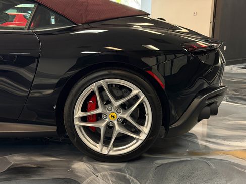 Used 2025 Ferrari Roma Spider RWD image 6