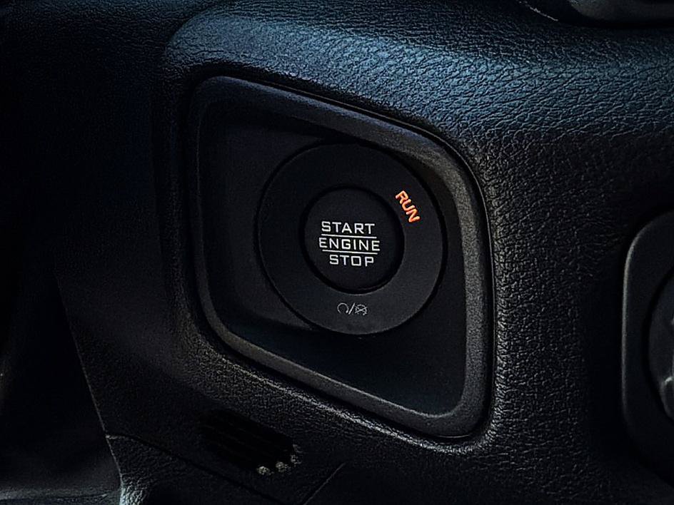 Used 2024 Jeep Wrangler Sport AWD/4WD image 15
