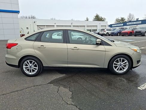 Used 2016 Ford Focus SE image 7