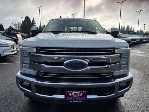 Used 2019 Ford F350 Lariat w/ Camper Package image 12