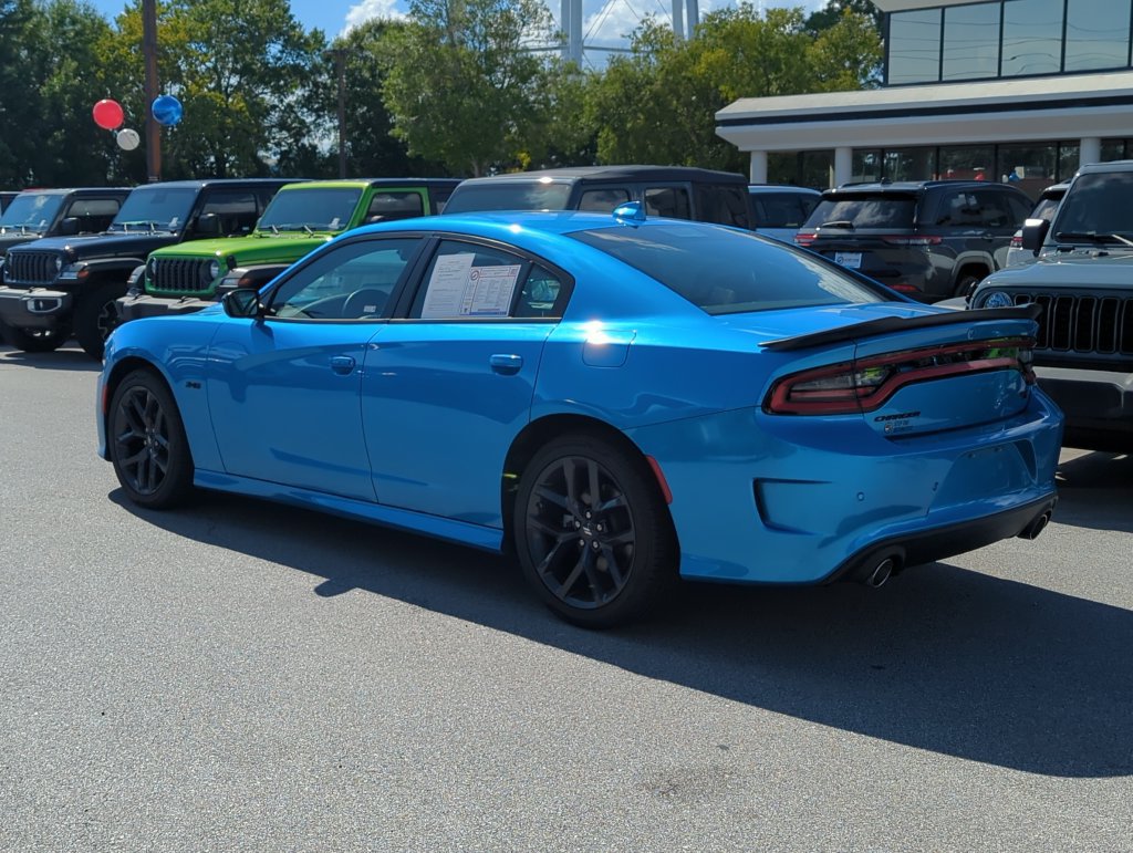 Used 2023 Dodge Charger R/T w/ Blacktop Package RWD image 4