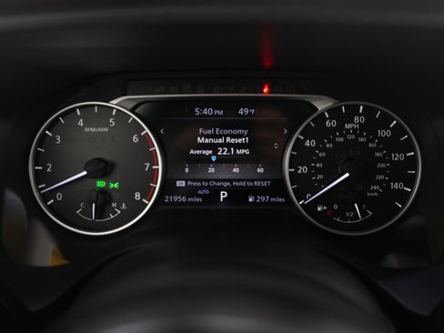 Used 2021 Nissan Rogue S image 28