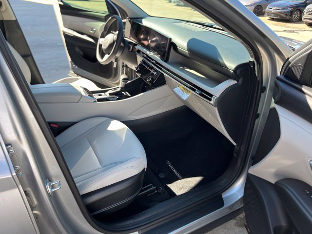 Used 2025 Hyundai Tucson SEL FWD image 17