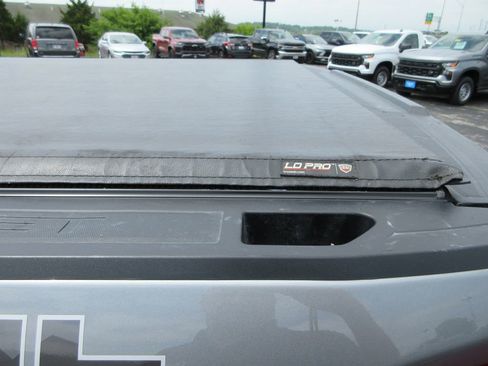 Certified 2024 Chevrolet Silverado 1500 LT Trail Boss w/ LPO, Dark Essentials Package AWD/4WD image 16