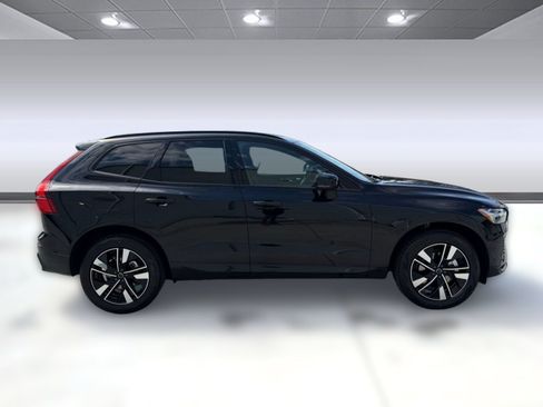New 2026 Volvo XC60 B5 Core w/ Climate Package AWD/4WD image 8
