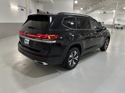New 2026 Volkswagen Atlas SE image 9