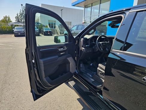 New 2026 Chevrolet Silverado 1500 High Country w/ Midnight Edition AWD/4WD image 19