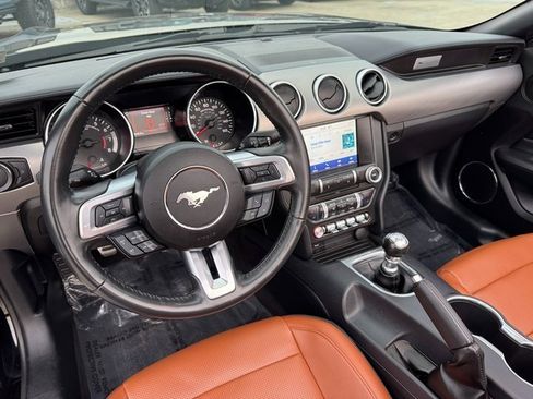 Used 2022 Ford Mustang Premium image 3