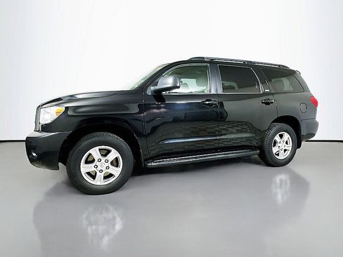 Used 2013 Toyota Sequoia SR5 image 3
