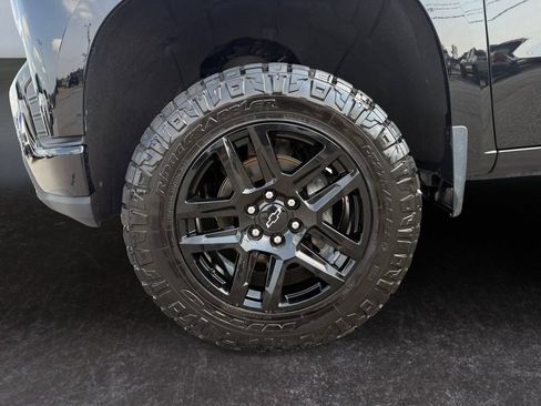 Used 2021 Chevrolet Silverado 1500 LT Trail Boss w/ Bed Protection Package AWD/4WD image 9