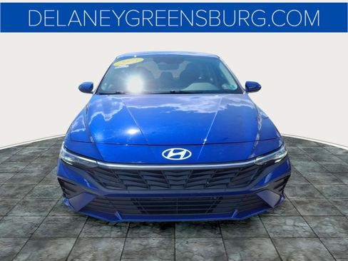 Used 2024 Hyundai Elantra Blue FWD image 8