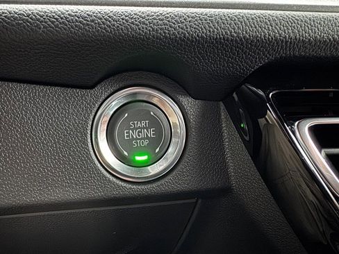 New 2026 Chevrolet Traverse LT w/ Driver Confidence Package image 42